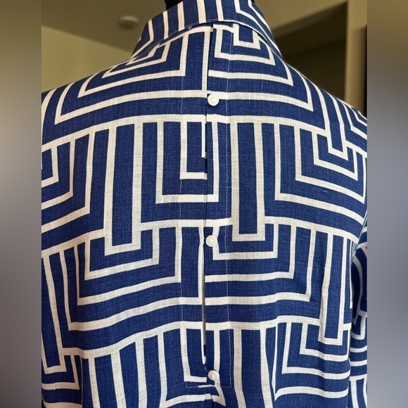 Chico’s NO IRON BLOUSE - 100% LINEN - CHICO’S SIZE 1 (Medium /8) - Picture 4 of 6